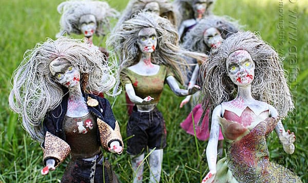 Image for event: Zombie Barbies
